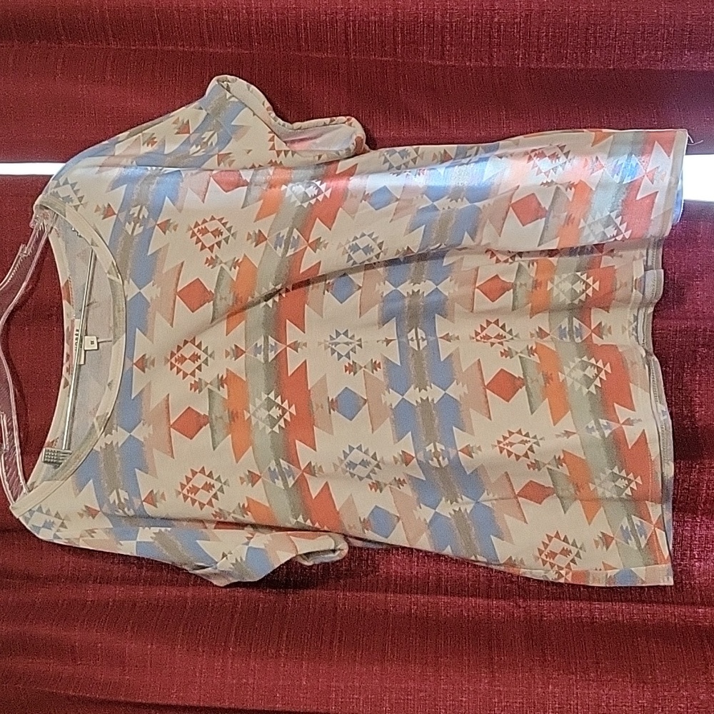 Stretchy Women's Southwestern Pattern Top